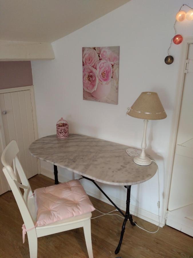 Au Coeur De Menesterol Chambre Emotion Montpon-Menesterol Exteriör bild